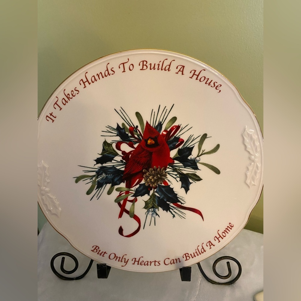 Lenox Red Cardinal Winter Greetings Cake Plate with Server - Picture 4 of 11